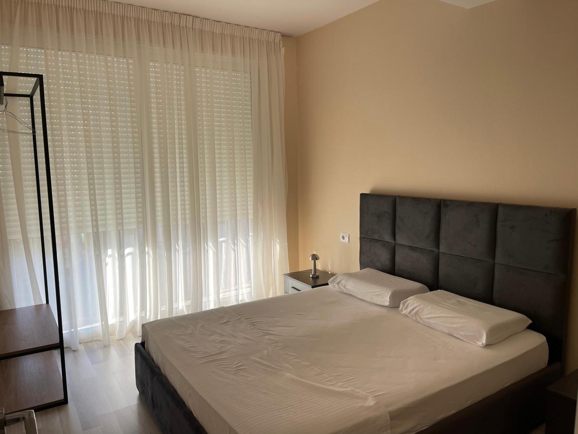 New Bazar - 2 Rooms Apartment Tirana Exteriör bild